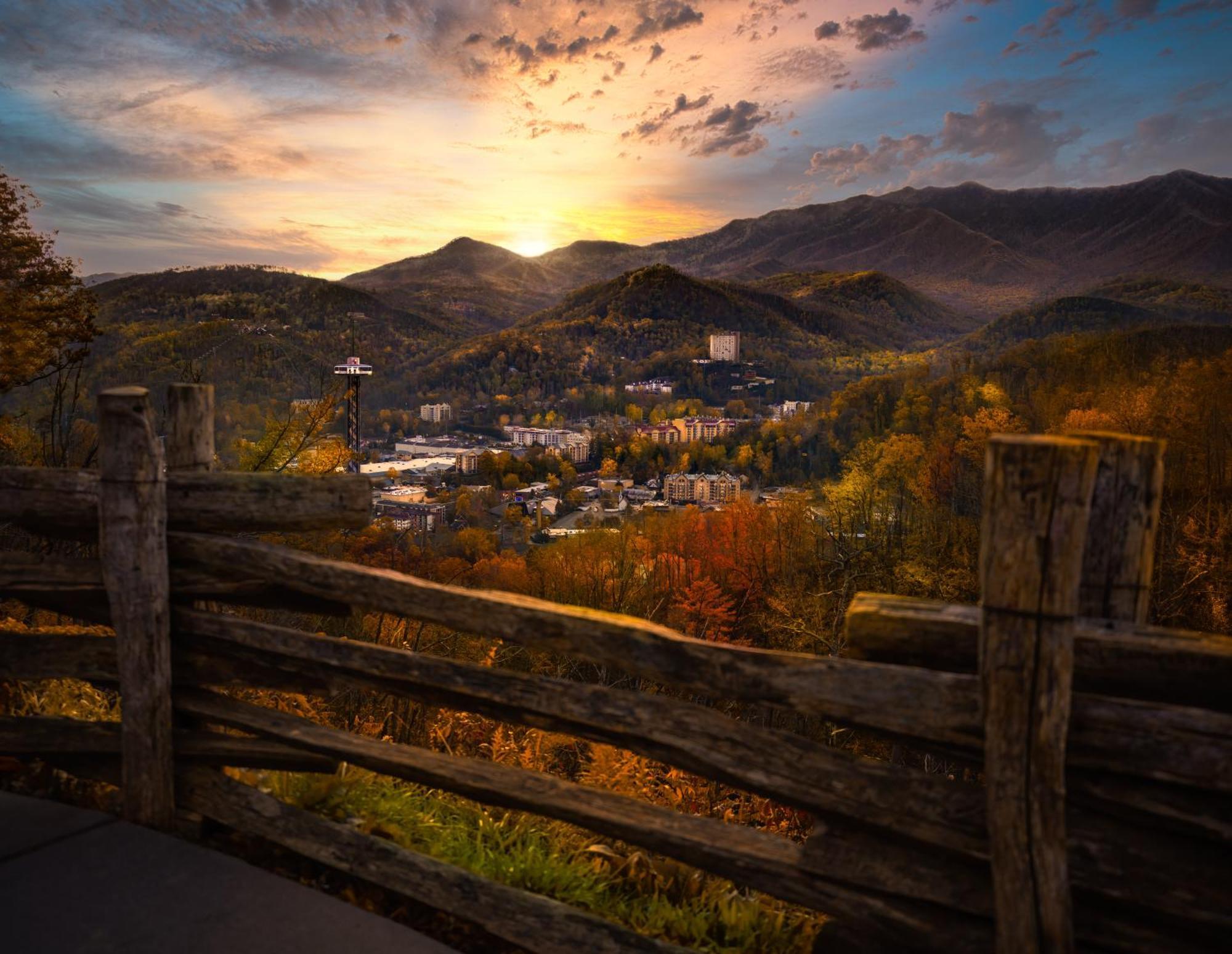 Highland Dream, Hot Tub, 1089 Free Tickets Each Paid Day, Dollywood And More Sevierville Exterior photo